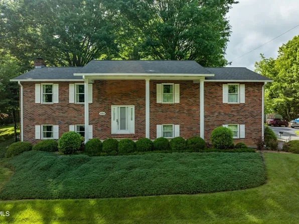 150 Heather Ln, Johnson City, TN 37601