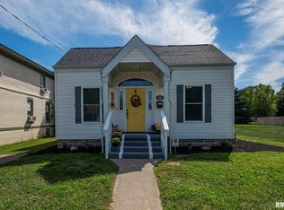 1121 Oakland Ave, Mount Vernon, IL 62864