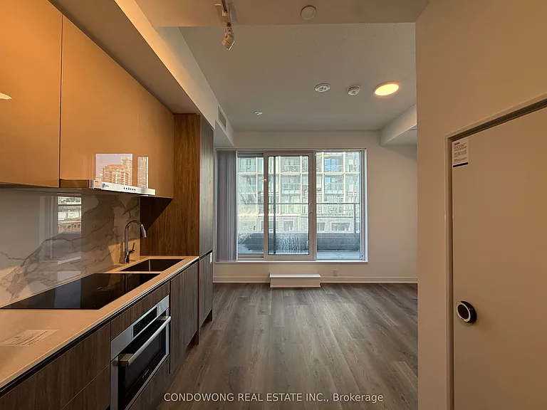 180 Front St E #1110 — Photo 1