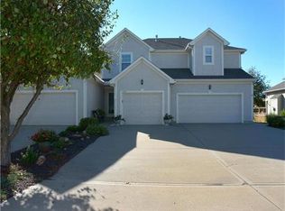 7320 McCoy St, Shawnee, KS 66227