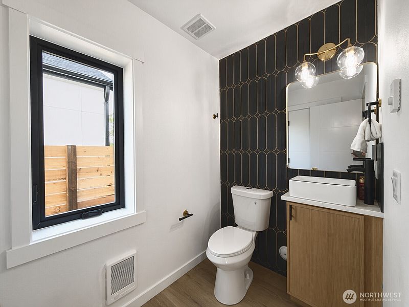 5th image of 5404 20th Avenue S