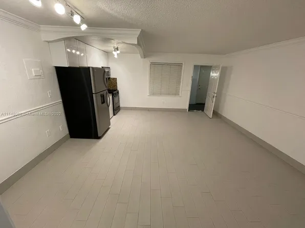 3245 Virginia St APT 16, Miami, FL 33133