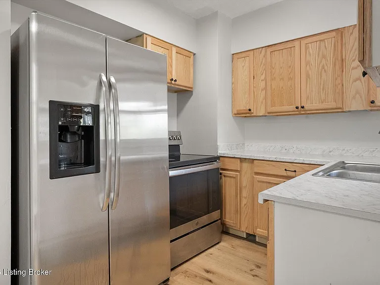 204 W Tenny Ave — Photo 8