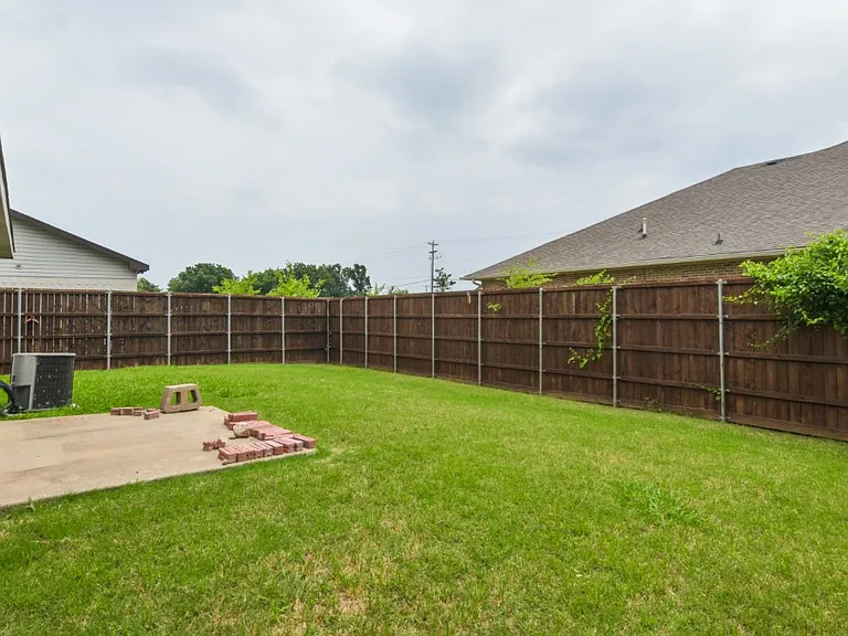 1105 Wyatt Earp Dr — Photo 20