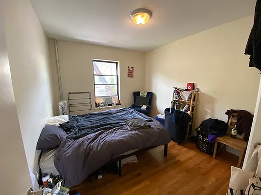 Rented by Mdays Realty | media 13