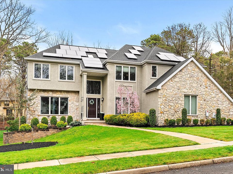1st image of 5 Oak Ridge Ct