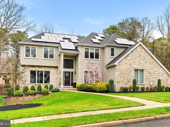 5 Oak Ridge Ct, Voorhees, NJ 08043
