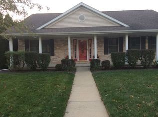 1501 Arlington Chase, Sherman, IL 62684