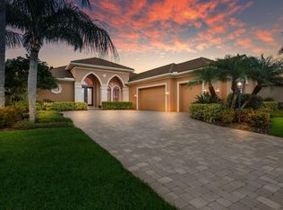 7051 Vilamoura Pl, Lakewood Ranch, FL 34202