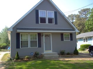 105 Priscilla Ave, Flanders, NY 11901