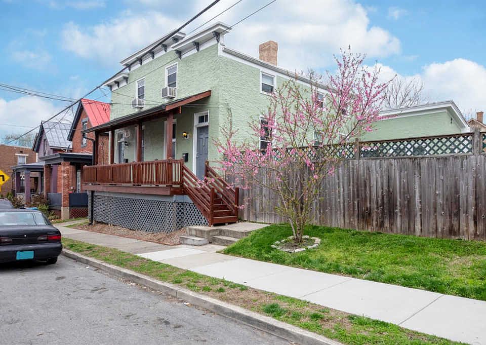 1st image of 28 Wuest St