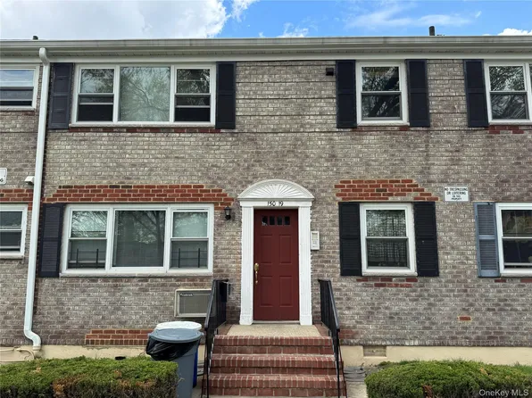 150-19 Jewel Ave #310B, Flushing, NY 11367