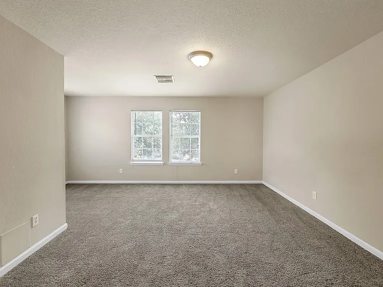 7507 Cypress Edge Dr — Photo 12