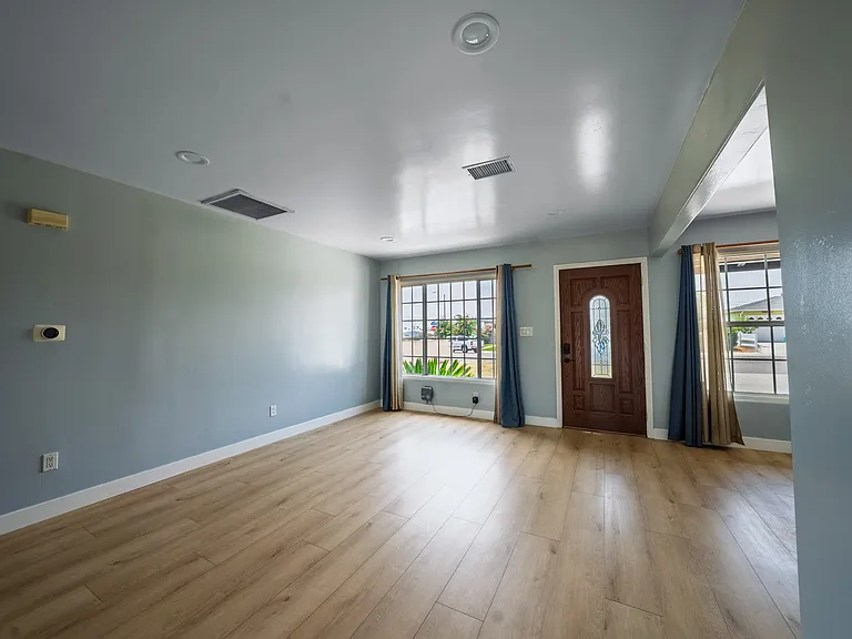 1395 Sheryl Ave — Photo 9