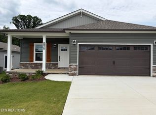 3875 Crimson Clover Ln, Knoxville, TN 37924