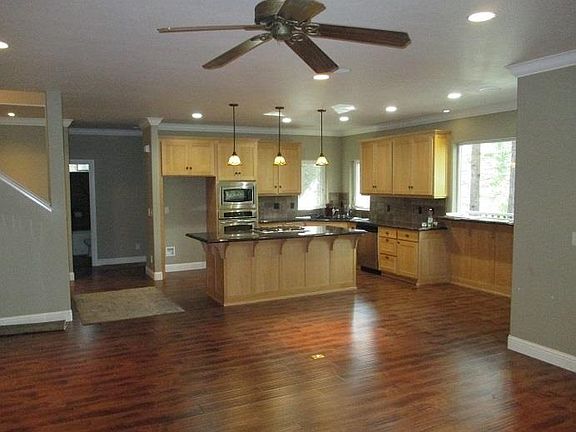 5th image of 109 Riverbend Way