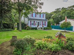 82 Traction Blvd, Patchogue, NY 11772