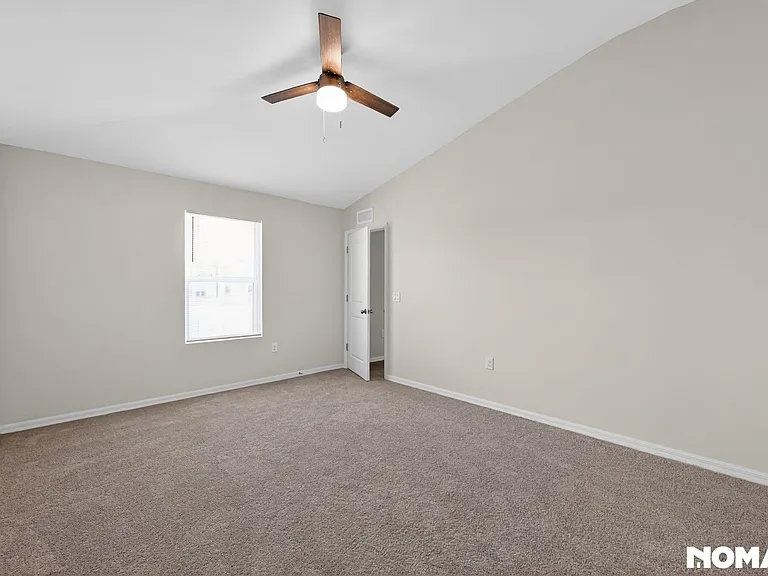 18266 Minorea Ln — Photo 27