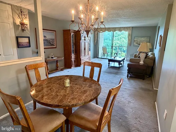 666 W Germantown Pike APT 1617, Plymouth Meeting, PA 19462