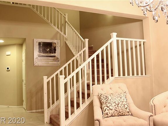 3rd image of 6827 Tidal Creek Ave