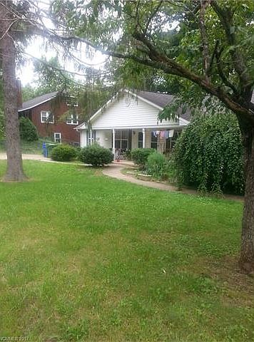 2nd image of 3 Fielding St