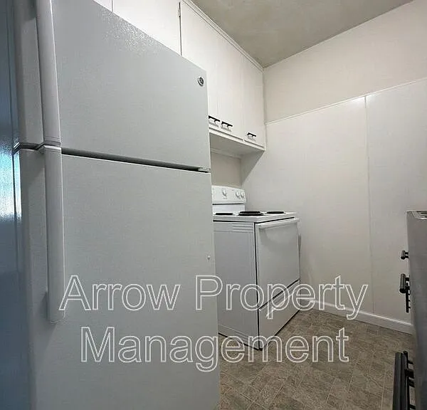 141 N 4th St #5 — Photo 4