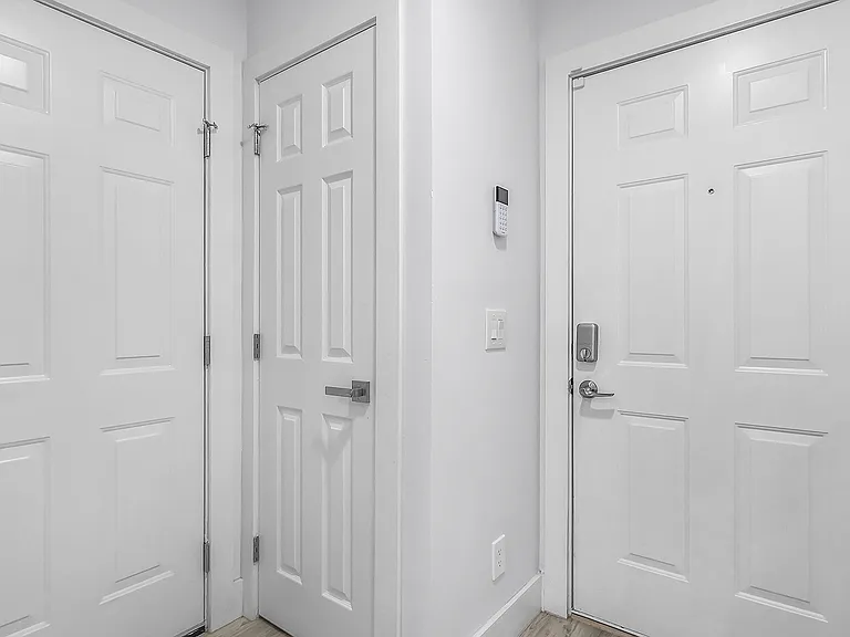 11903 Apache Ave #3 — Photo 5