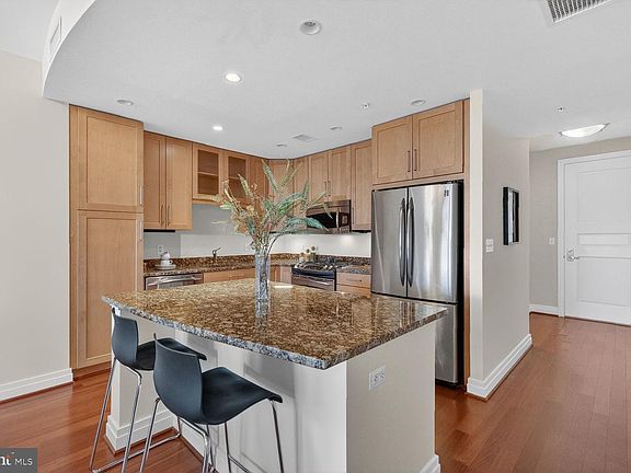 3rd image of 8220 Crestwood Heights Dr APT 1411