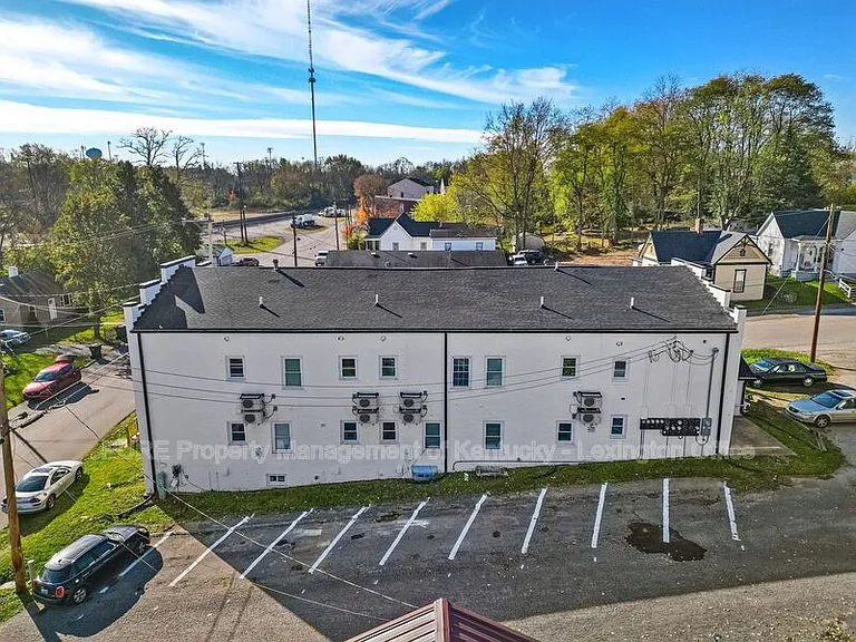 725 E College St #725 E COLLEGE STREET — Photo 13