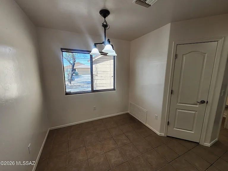 4123 E Coolbrooke Dr — Photo 12