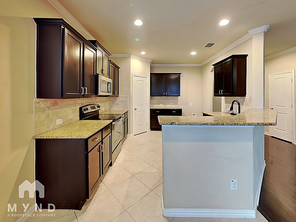 5th image of 5813 Valley Haven Way