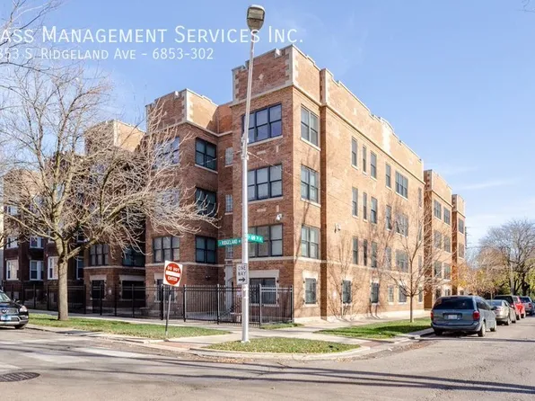 6853 S Ridgeland Ave #302, Chicago, IL 60649