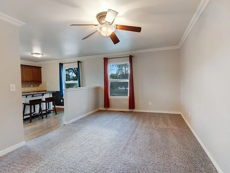 7115 Grand Valley Dr — Photo 2