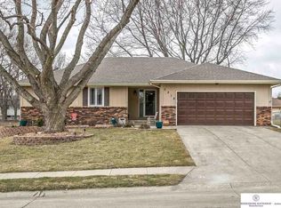 3814 N 206th St, Elkhorn, NE 68022