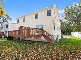 54 Lincoln Avenue Ext #A, Norwalk, CT 06854