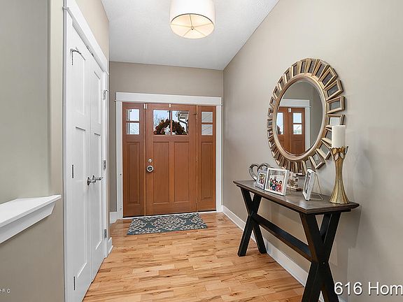 2nd image of 1664 Watermark Dr SE