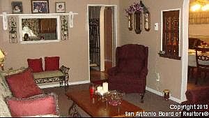 3rd image of 918 Deely Pl