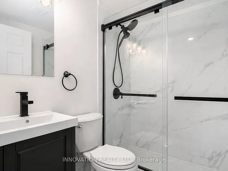 21 Parkside Cres #B — Photo 8