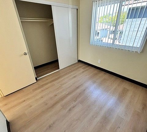5th image of 7114 Eastman St #7