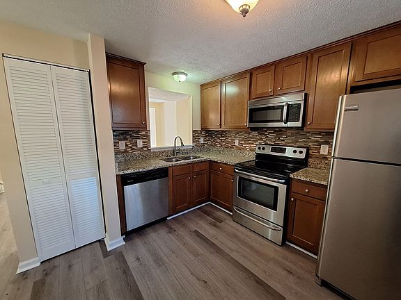 4th image of 501 Chanticlar Ct