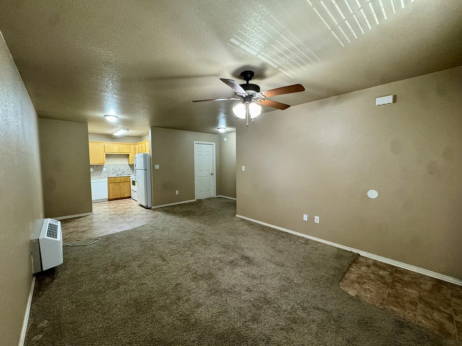 303 S Roland Rd — Photo 4