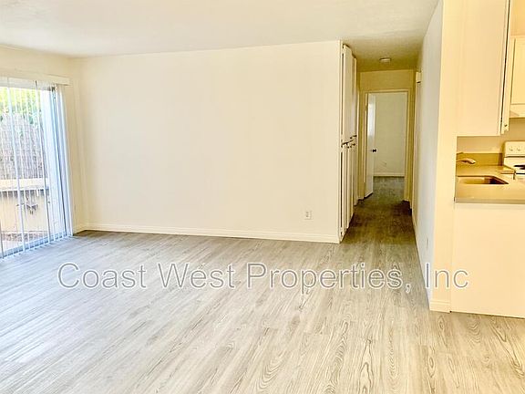 5th image of 4011 Lamont St Unit 1A