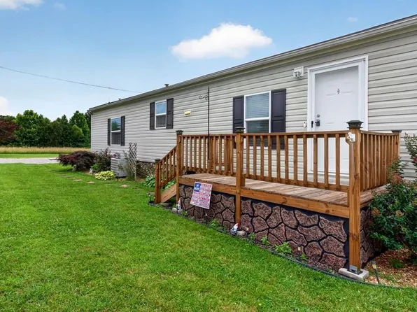 175 Humphrey Rd, Walling, TN 38587