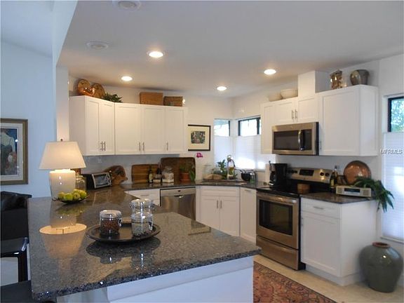 4th image of 3157 Pine Forest Dr