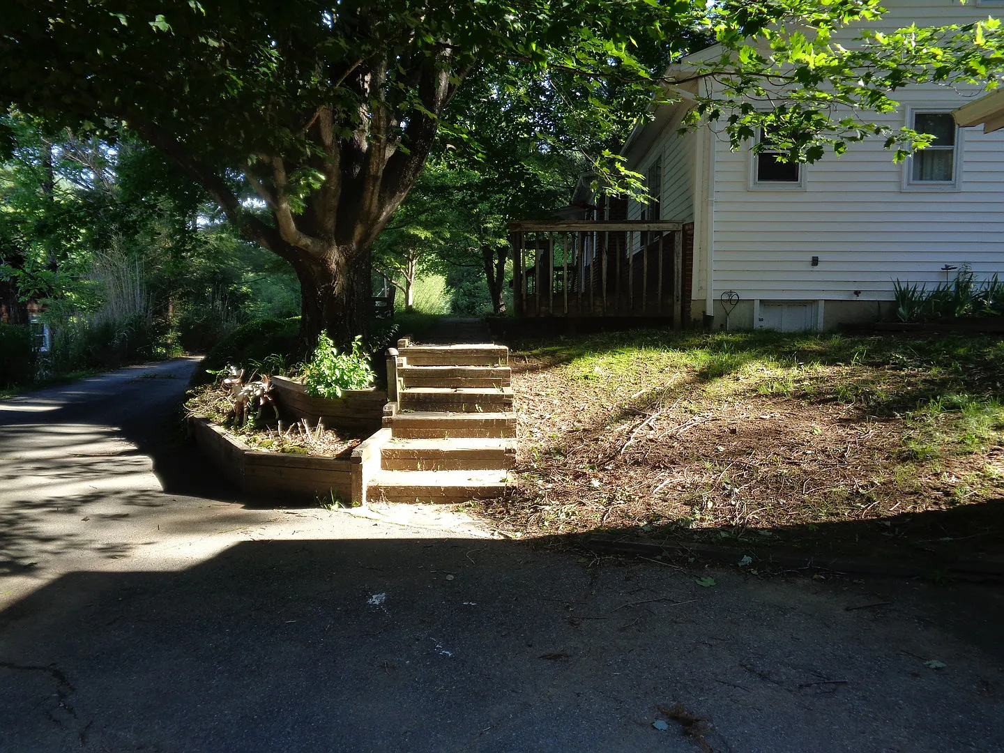 181 Jordan Drive — Photo 3