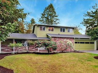 19329 47th Ave NE, Lake Forest Park, WA 98155