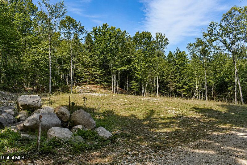 3rd image of 64 Carriage Knolls Road