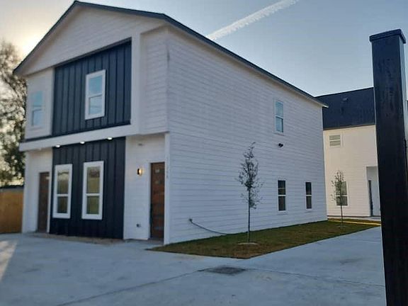 2nd image of 5130 Clover St #A