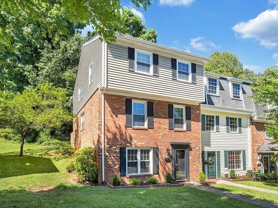 1st image of 421 W Cadbury Dr