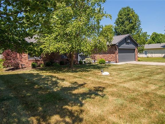 2nd image of 1018 Kingsway Dr